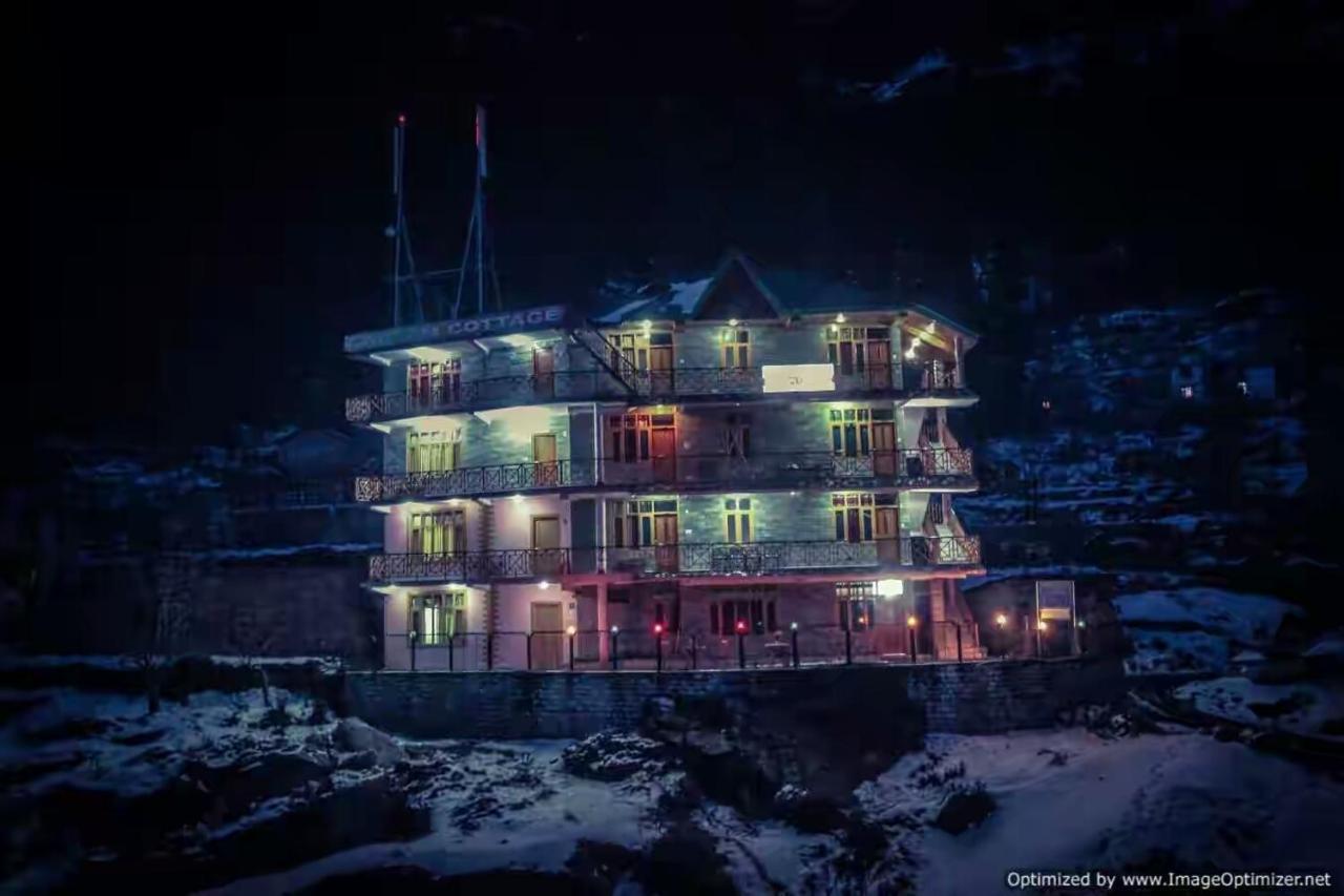 Gautam Hotel & Cottage Manāli Kültér fotó
